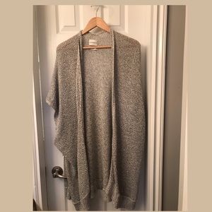 Long pepper coloured sweater